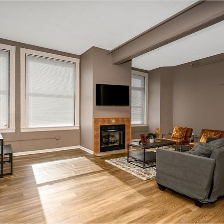 2 Bath Prkg+Gym+Sauna Perk Plaza +30 Day Cleveland Exteriér fotografie