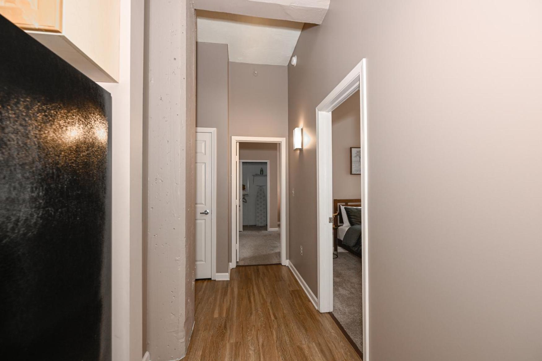2 Bath Prkg+Gym+Sauna Perk Plaza +30 Day Cleveland Exteriér fotografie