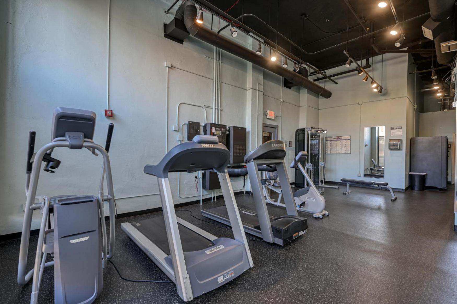 2 Bath Prkg+Gym+Sauna Perk Plaza +30 Day Cleveland Exteriér fotografie