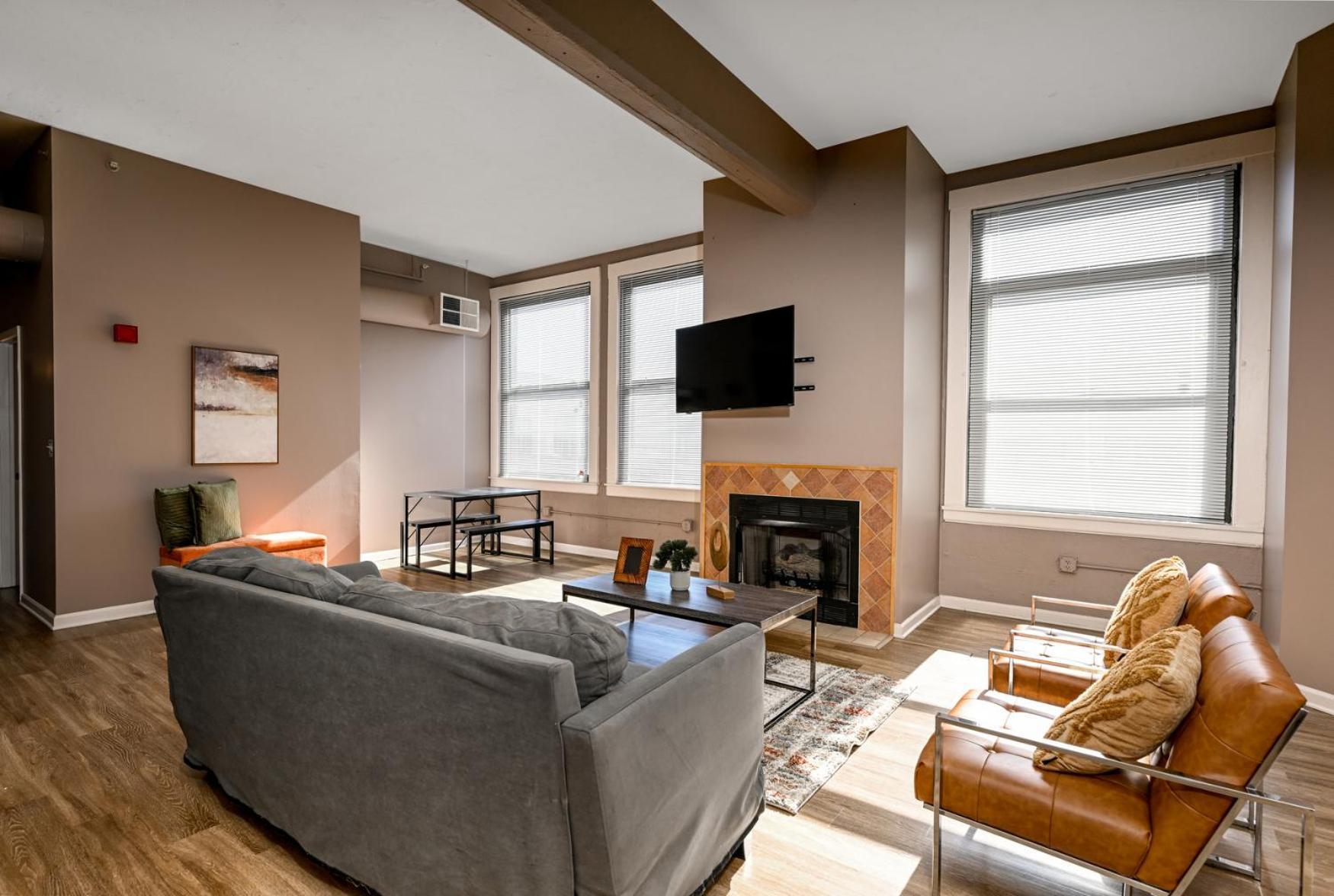2 Bath Prkg+Gym+Sauna Perk Plaza +30 Day Cleveland Exteriér fotografie