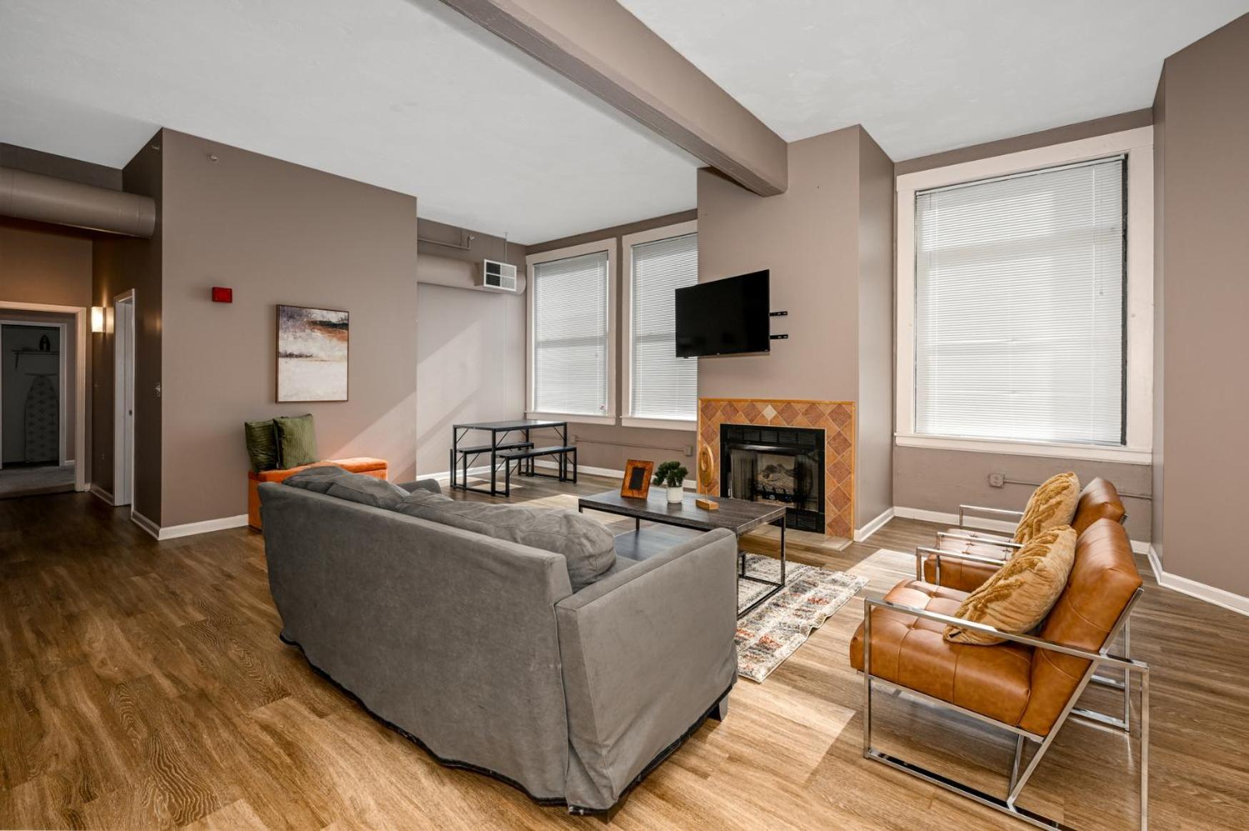 2 Bath Prkg+Gym+Sauna Perk Plaza +30 Day Cleveland Exteriér fotografie